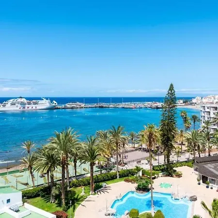 Comodoro 809 Лос Кристианос